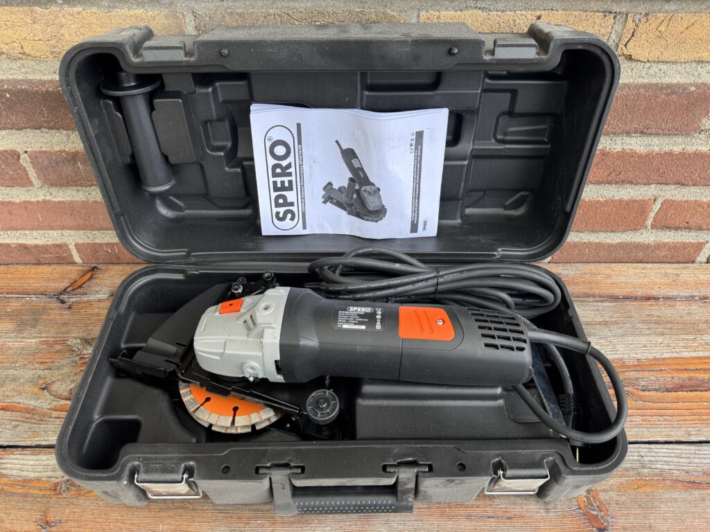 Sleuvenfreesmachine huren in Rhenen Utrecht Sleuvenfreesmachine huren in Rhenen Utrecht